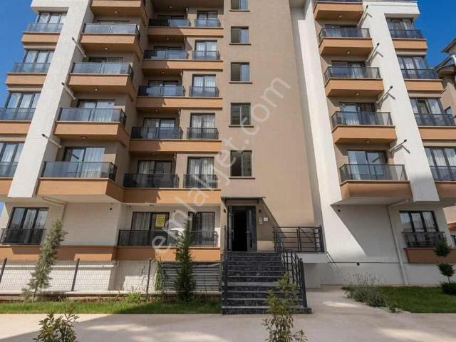 Mert Emlak'tan Site İçinde Lüks Ful Eşyalı 1+1 Daire