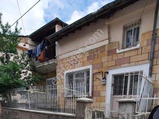 Mert Emlaktan 350 Evler Mahallesi Satılık Müstakil Ev