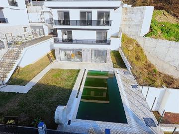 MERT GAYRİMENKUL'DEN ŞİLE KIZILCA'DA KİRALIK 4+2 HAVUZLU VİLLA