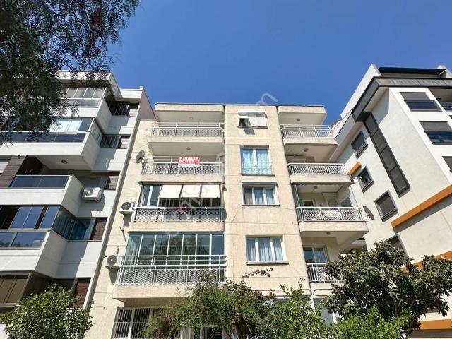 Mert Uçar'dan Kiralık Bostanlı Gode Cengiz De 3+1 Ara Kat