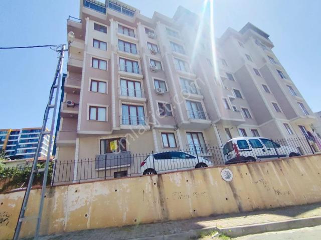 Mertcan Dan Yakacık Meydana Yürüme Kredi Limitsiz 2+1 Fısat Satılık