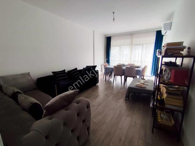 Mertcan'dan Royal Garden Sitesinden 2+1 Ebeveyn Banyolu İskanlı Fırsat