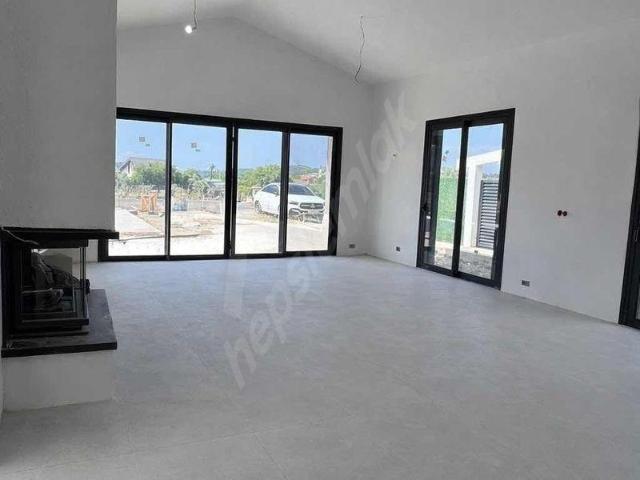 MERTEGEDEN KUŞÇULARDA KİRALIK VİLLA