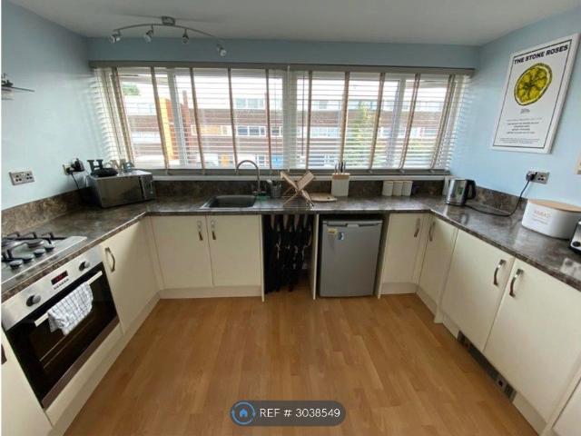 Merton Close, Oldbury B68, 3 bed end terrace house to rent, £1,270 pcm | PrimeLocation