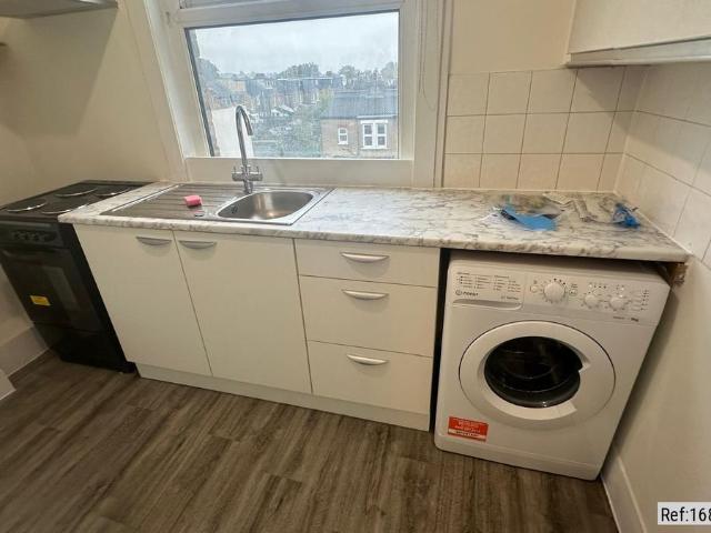 Merton High Street, London SW19, 1 bed flat to rent, £1,300 pcm | PrimeLocation