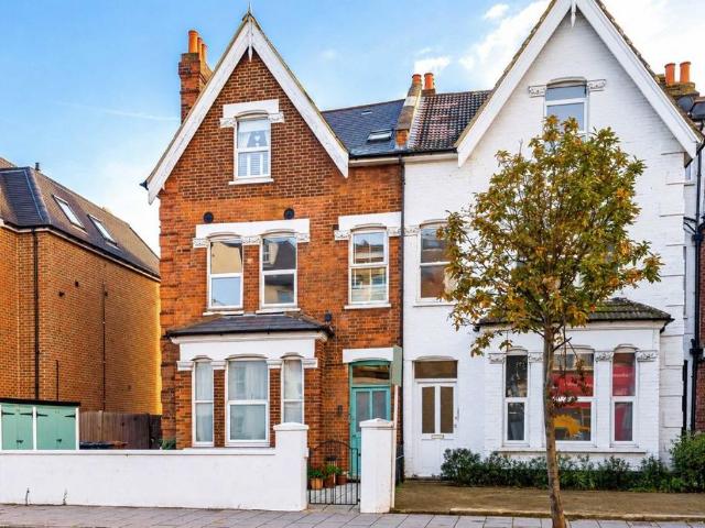 Merton Road, London SW19 1 bed flat to rent £1,650 pcm £381 pw