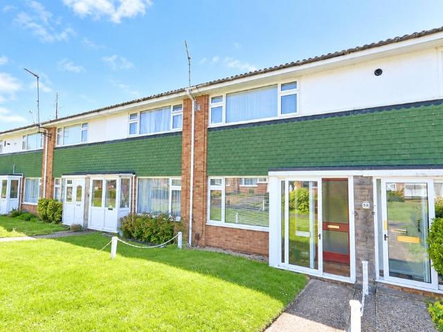 Merton Road, Maidstone ME15 2 bed terraced house to rent £1,400 pcm £323 pw