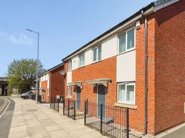 MERTON ROAD/ORIEL ROAD, Merton Road, Sefton, L20 7AT, United Kingdom | 3 bed duplex for rent #167548032 | Rentberry