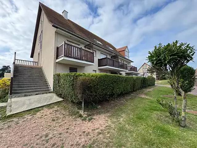 Merville Franceville Plage 14810 Achat / Vente appartement 2 pièces t2 au dernier étage balcon