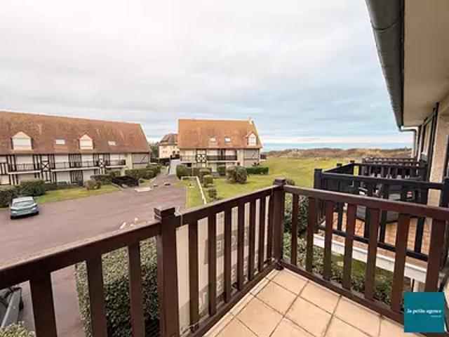 Merville Franceville Plage 14810 Achat / Vente appartement 2 pièces t2 au dernier étage garage