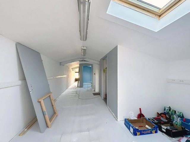 Merville, local de 83 m² climatisé