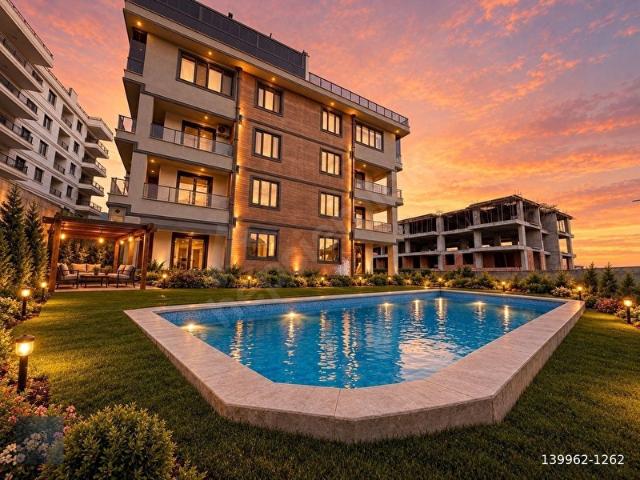 MERA EMLAKTAN GAZİCELAL MH. HAVUZLUOTOPARKLI 2+1 SIFIR DAİRE