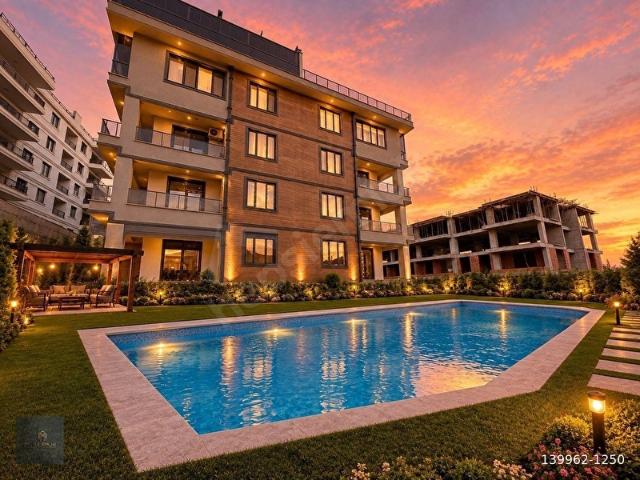 MERA EMLAKTAN GAZİCELAL MH. OTOPARKLIHAVUZLU 2+1 KAT DUBLEKSİ