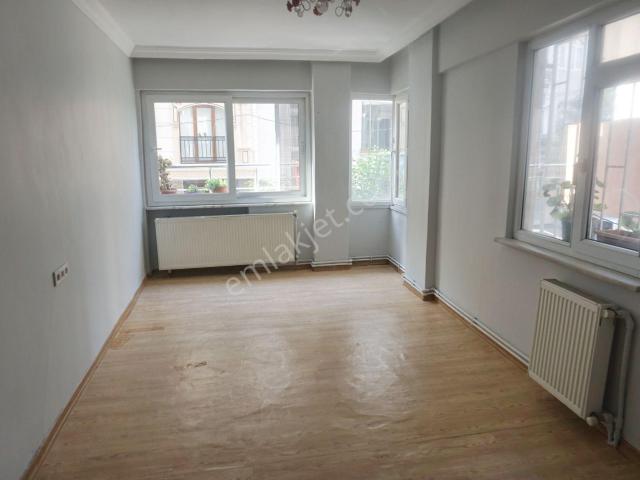 Meral R1708 Yeşilova Mah Salı Pazarı Cad 15m2 Hisseli 3+1 Arakat