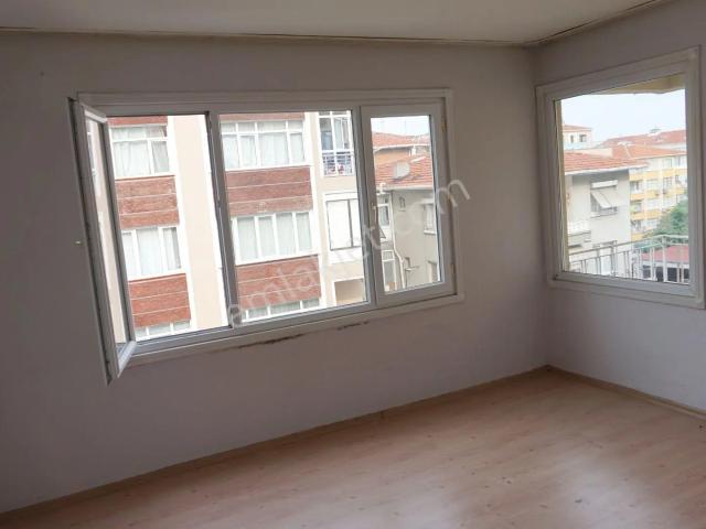 meral R1865 Barbaros Mevlana Cd Köşe Binada Kentsel 2+1 Ara Kat