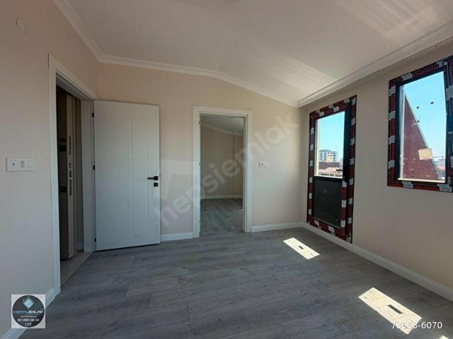 MERAL R1881 Yeni Mahalle SIFIR 4.KAT ACİL FERAH ASANSÖRLÜ DAİRE