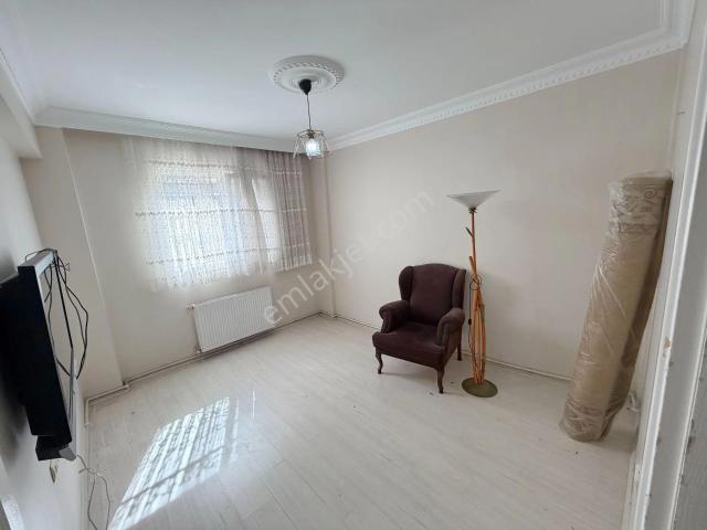 Meral R6423 Sayılı Sk Yeni 15 Yaş Bina Lüks 2+1 Müstakil Bahçeli