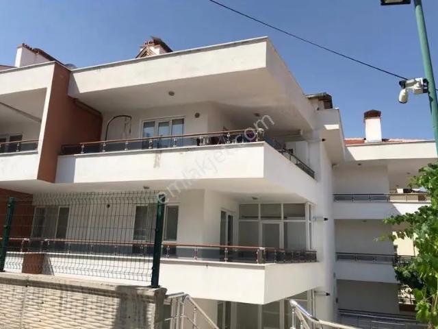 Meram Tıp Eski Bina Ve Diş Fakültesi Karşısı Kiralık 1+1 Eşyalı