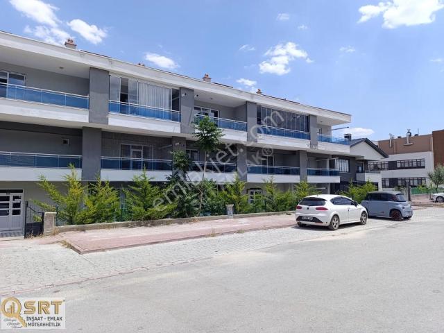 Meram Tıp Karşısı Eşyalı Ara Kat Kiralık 1+1 Daire