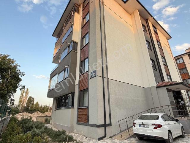 Meram Uluğbey Mh. Bakımlı Masrafsız Sil Otur 2+1 Satılık Daire