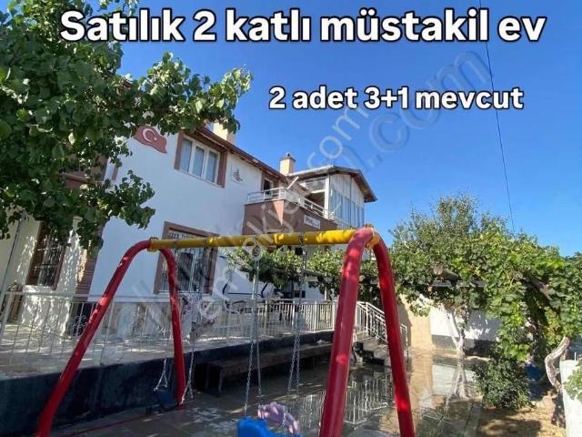 Meram Alakova Da Süper Konumda İki Katlı Müstakil Ev