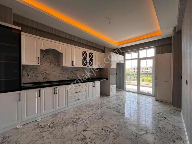 Meram Bahçeşehirde 4+1 Köşe Villa | Geniş Bahçe | Takas Fırsatı