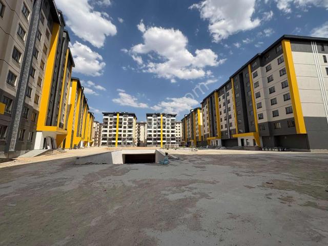 Meram Larmina Garden'da Site İçerisinde Sıfır 170 M² 4+1 Daire