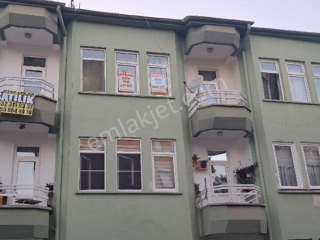 Meram Öğretmen Evlerinde Satılık Daire