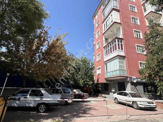 Meram Orduevi Yanında Kiralık 2+1