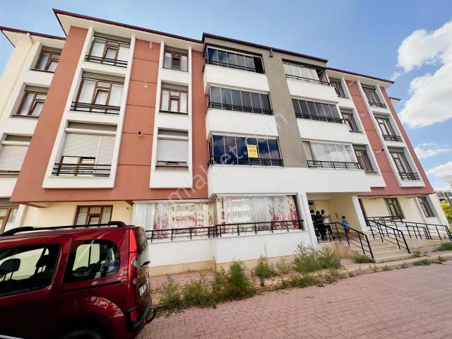 Meramlı dan Mete Konakları Yakını Satılık 3+1 Arakat Daire