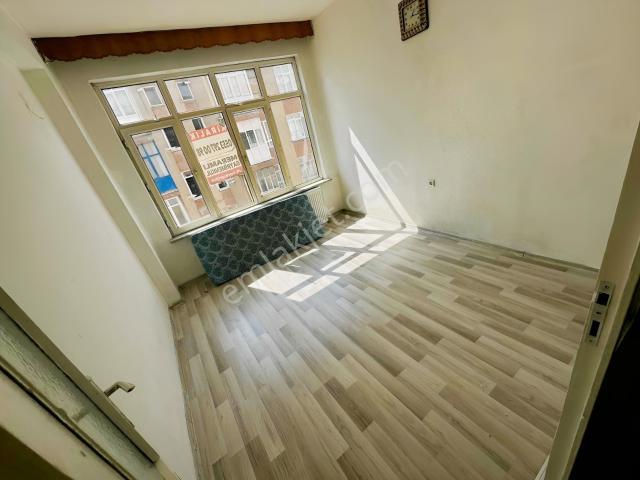 Meramlı dan Kentplaza Yakını Kiralık 3+1 Daire