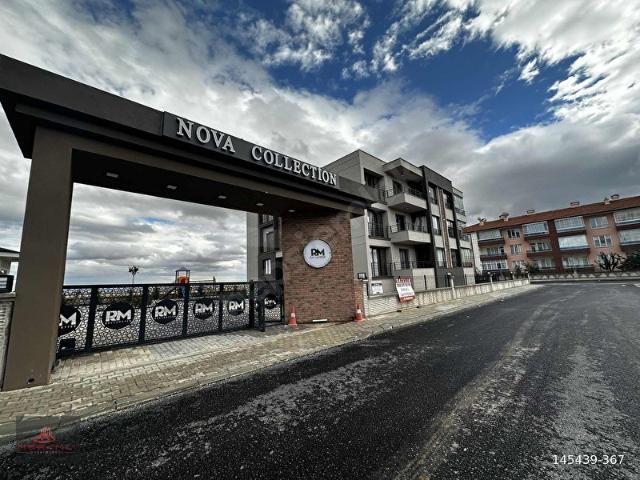 MERAMLIdan NOVA COLLECTİON SİTESİNDE 2.5+1 SATILIK DAİRE