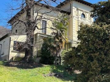 MERAVIGLIOSA VILLA D'EPOCA