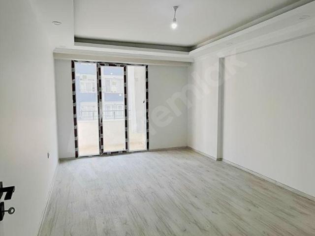 Mercan Sitesi'nde Oturuma Hazır 2+1, Kapalı Otoparklı Daire