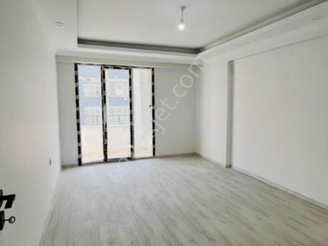 Mercan Sitesi'nde Oturuma Hazır 2+1, Kapalı Otoparklı Daire
