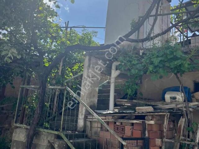 Mercan'dan Buldan Sarımahmut Mevki Satılık Müstakil
