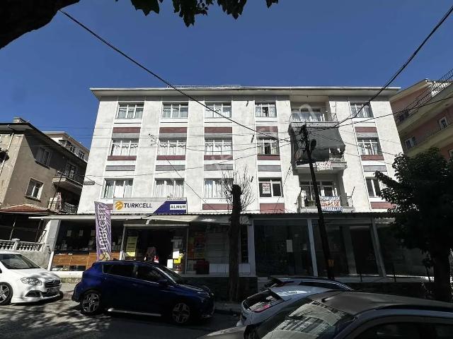 Mercanlardan Karşıyaka'da 3+1 Kiralık Daire