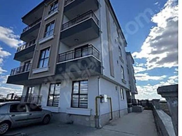 MERCEDES BENZ FABRİKASINA 700 MT EŞYALI YERDEN ISITMALI 1+1