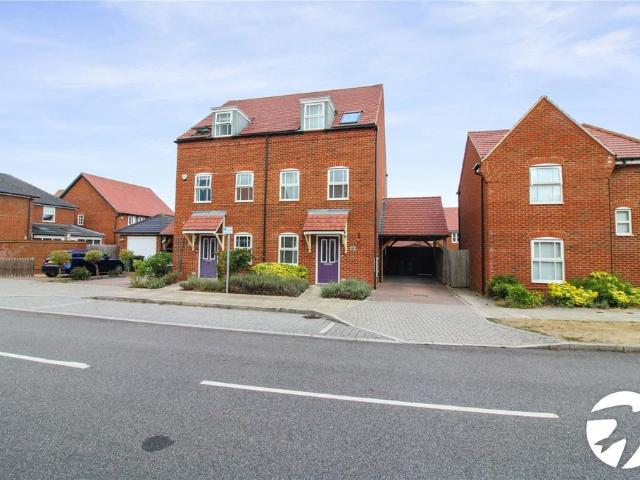 Mercer Avenue, Castle Hill, Ebbsfleet. 4 bed semi detached house to rent £2,250 pcm £519 pw