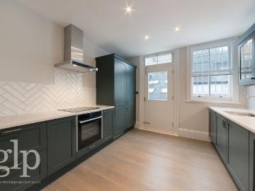 Mercer Street, Covent Garden WC2H, 2 bed flat to rent, £4,073 pcm | PrimeLocation