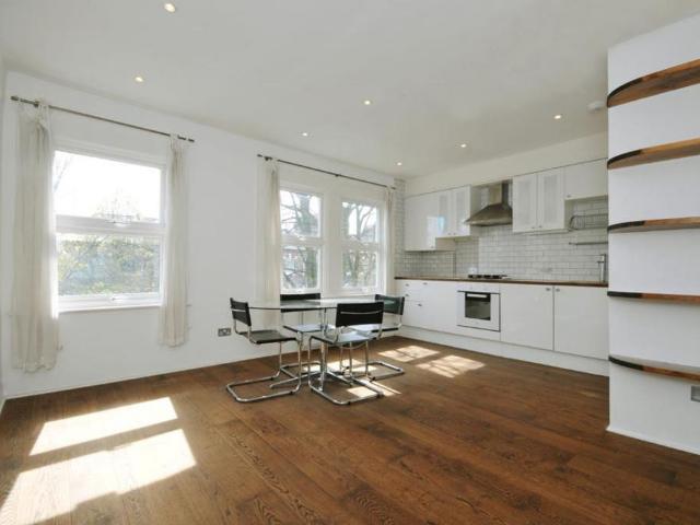 Mercers Road, London, N19 1 bed flat to rent £2,650 pcm £612 pw