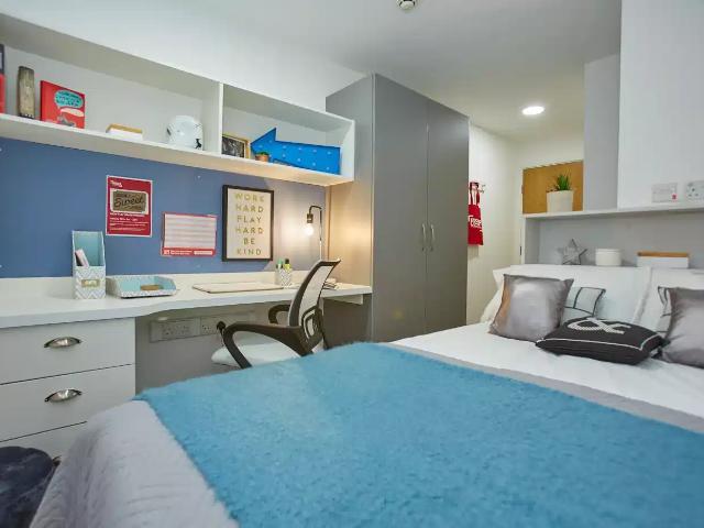 Merchant Apartments, Glasgow Has an Apartment