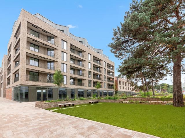 Merchant House, 16 Dartmouth Avenue GU21, 2 bed property to rent, £1,550 pcm | PrimeLocation