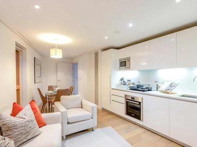 Merchant Square East, London, W2 2 bed apartment to rent £4,247 pcm £980 pw