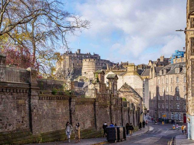 Merchant Street, City of Edinburgh, EH1 2QD, United Kingdom | Room for rent #134900851 | Rentberry