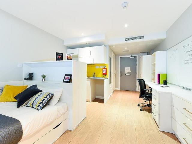 Merchant Studios, Glasgow G4 Studio to rent £1,348 pcm £311 pw