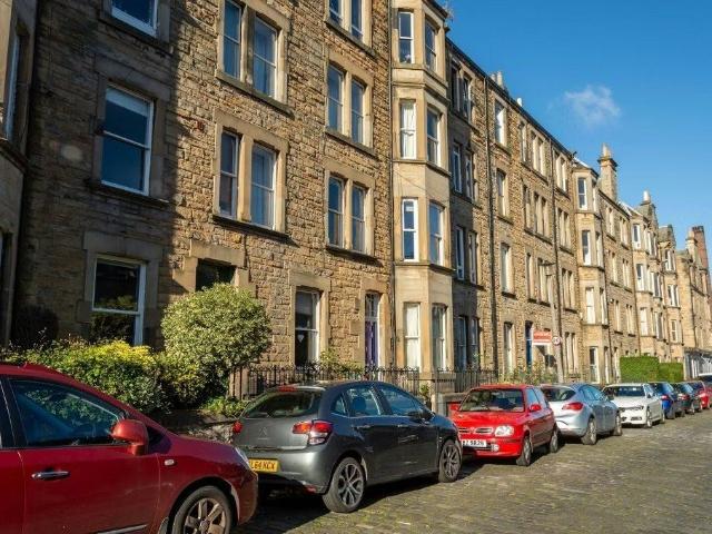 Merchiston Grove, Edinburgh EH11, 2 bed flat to rent, £1,500 pcm | PrimeLocation