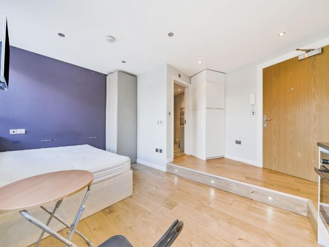 Mercia Grove, London SE13, Studio to rent, £1,250 pcm | PrimeLocation