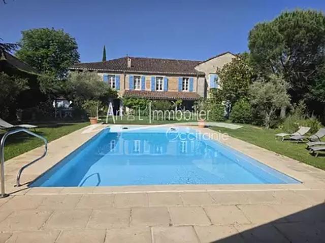 Mercuès 46090 Achat / Vente maison 15 pièces t15 piscine