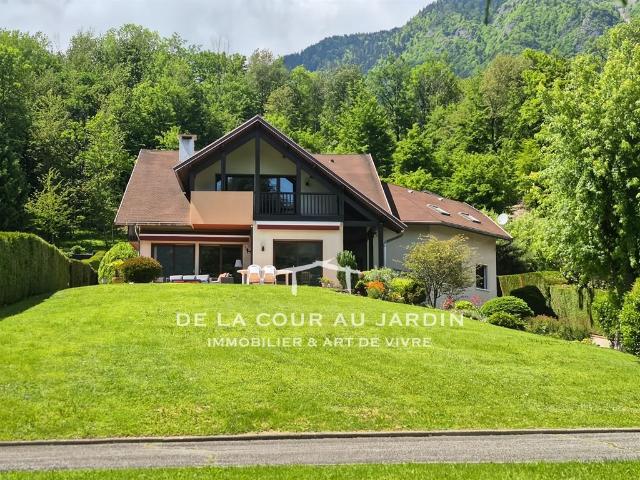 Mercury Villa De Caractère 277m² Mercury